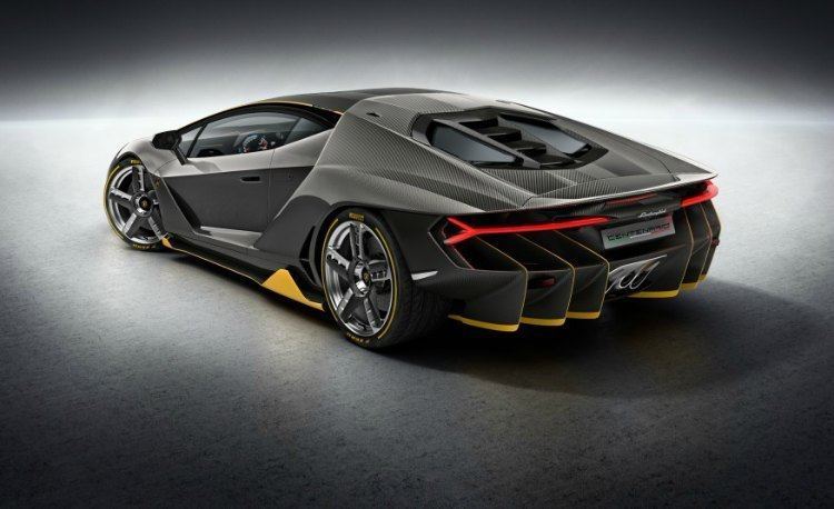 LAMBORGHINI_CENTENARIO_REAR